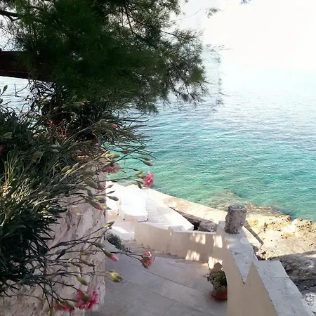 Luna - Two Bedroom With Sea View Blato (Korcula)