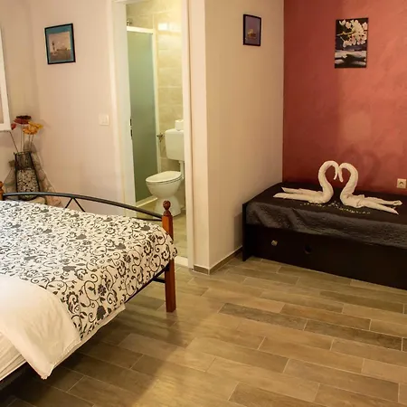 Дом отдыха Luna - Two Bedroom With Sea View Blato (Korcula)