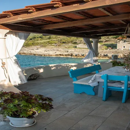 Tatil Evi Luna - Two Bedroom With Sea View Blato (Korcula)