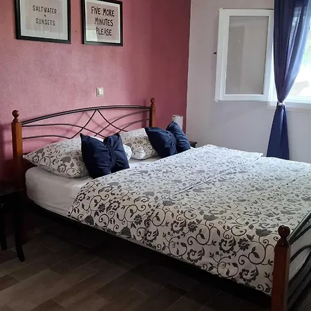 Tatil Evi Luna - Two Bedroom With Sea View Blato (Korcula)