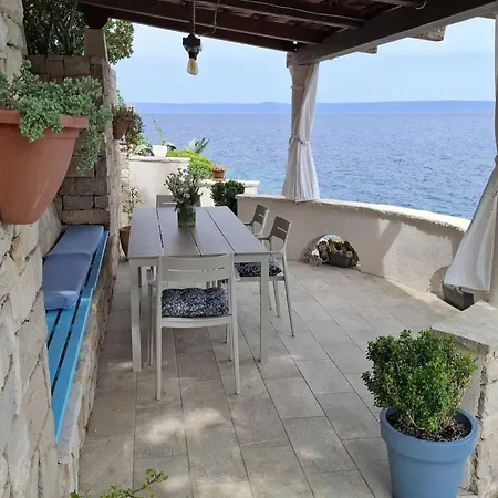 Luna - Two Bedroom With Sea View *